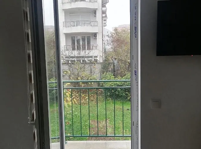 아파트 Garden House Voždivac